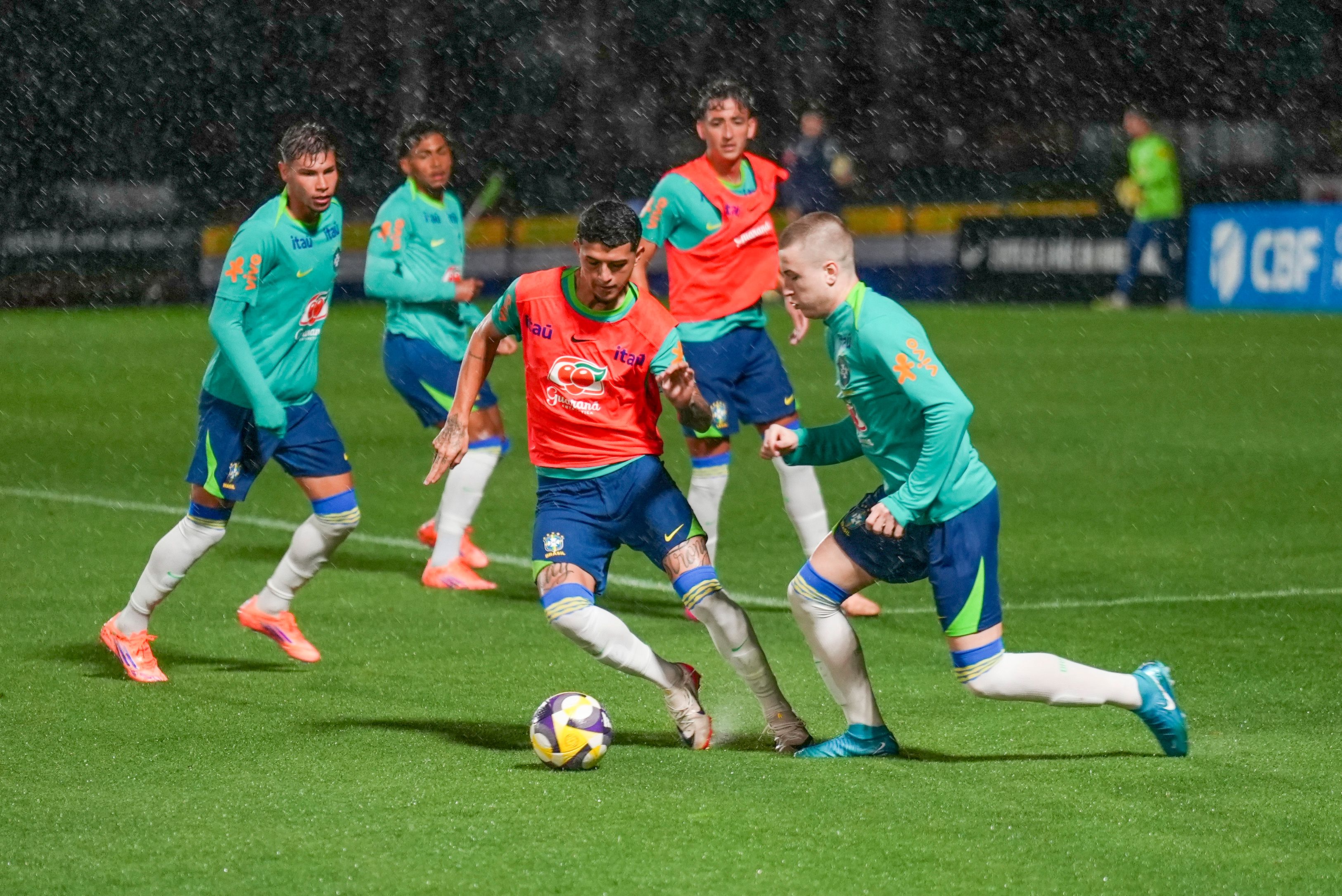 Brasil realiza primeiro treino já concentrado para a Copa do Mundo Sub ...