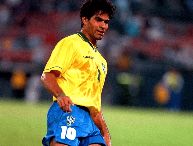 Rea Rai Camisa 10 do tetra, Raí completa 60 anos - Confederação Brasileira de ...