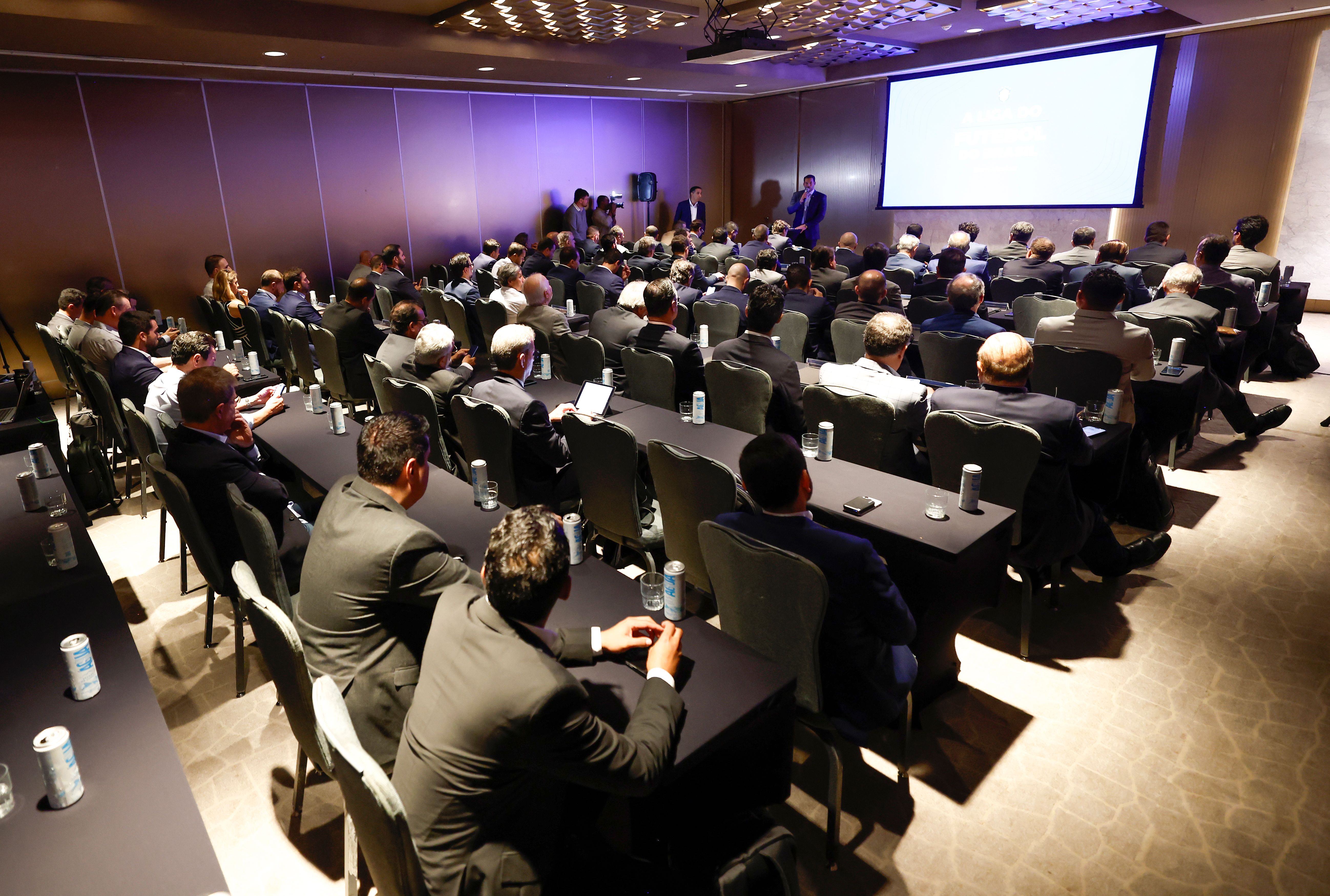 CBF realiza reunião histórica para discutir criação da Liga do Futebol no Brasil